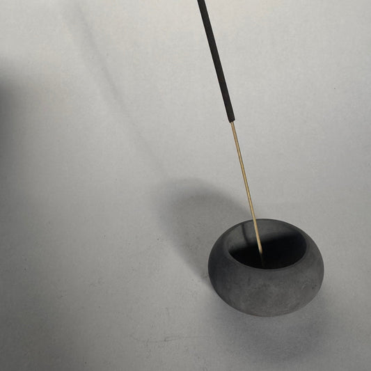 Round cement incense holder