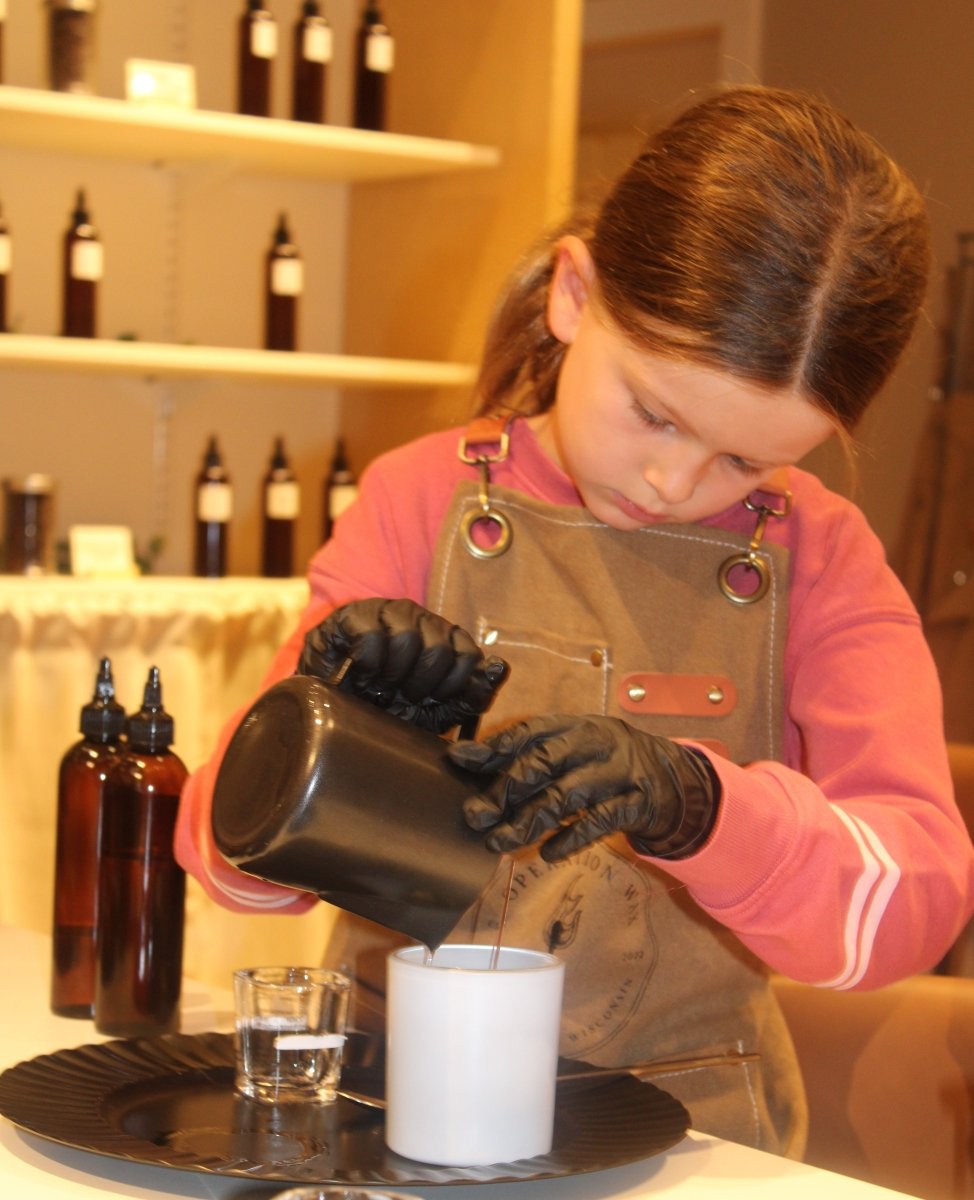 Mini Makers - Operation Wax